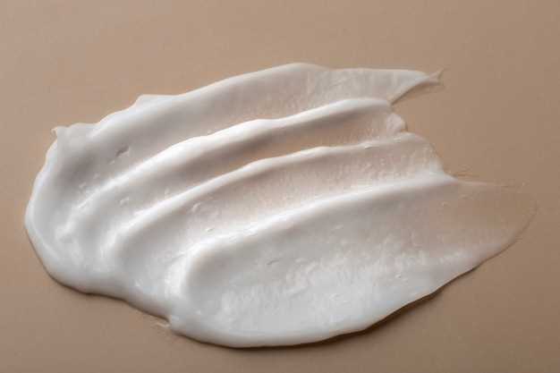 Tretinoin cream doxycycline